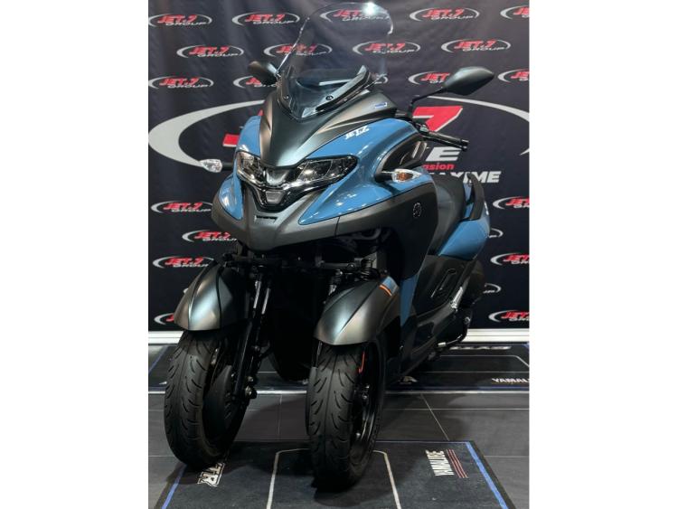 YAMAHA TRICITY 300