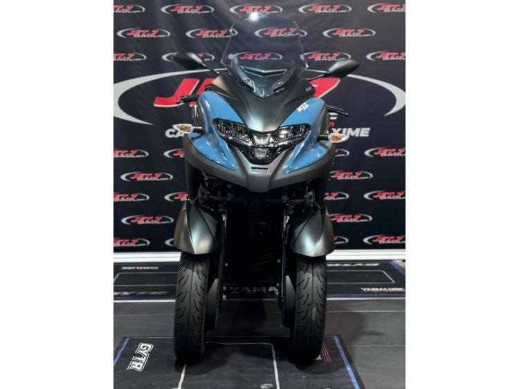 YAMAHA TRICITY 300