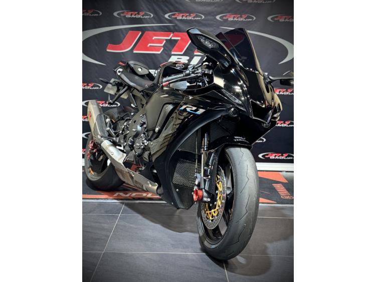 YAMAHA YZF 1000 R1
