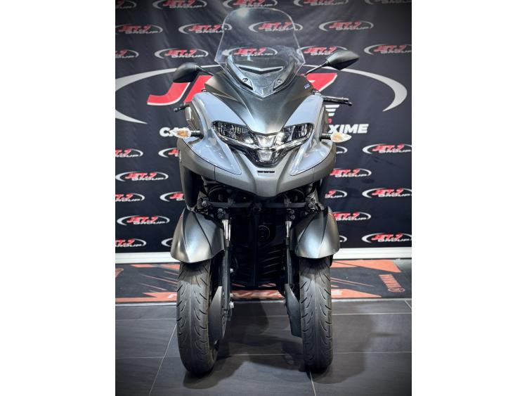 YAMAHA TRICITY 300