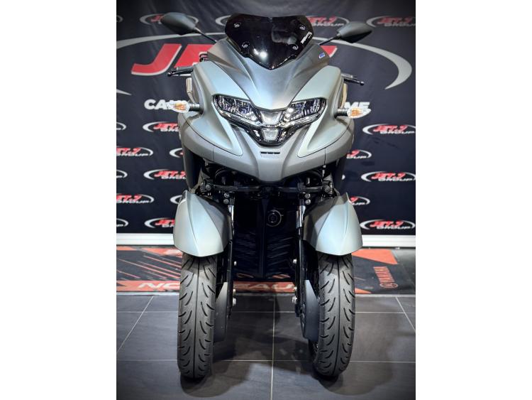 YAMAHA TRICITY 300