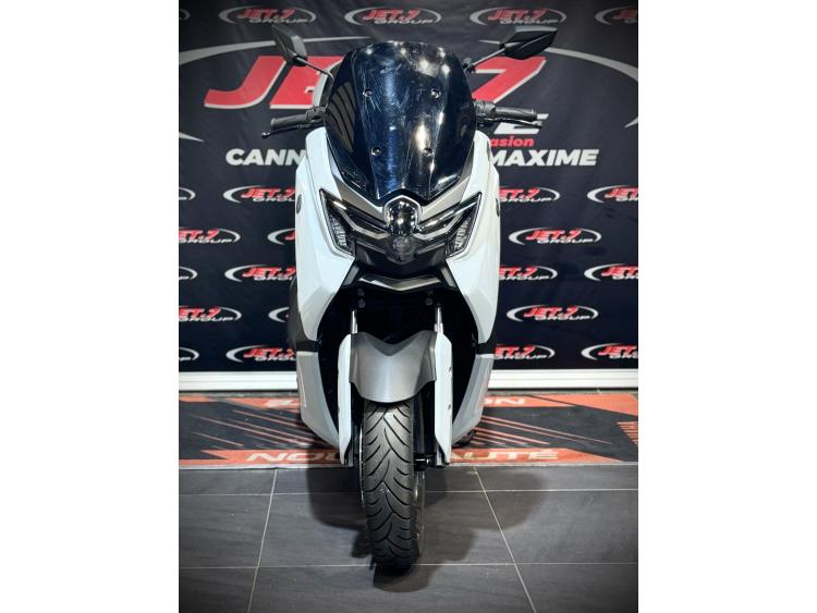 YAMAHA NMAX 125 TECH MAX