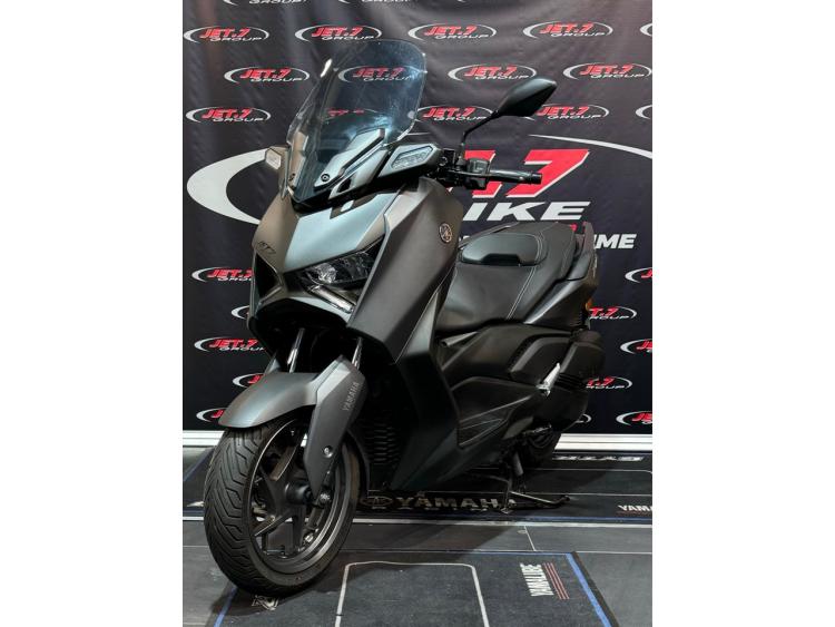YAMAHA XMAX 300