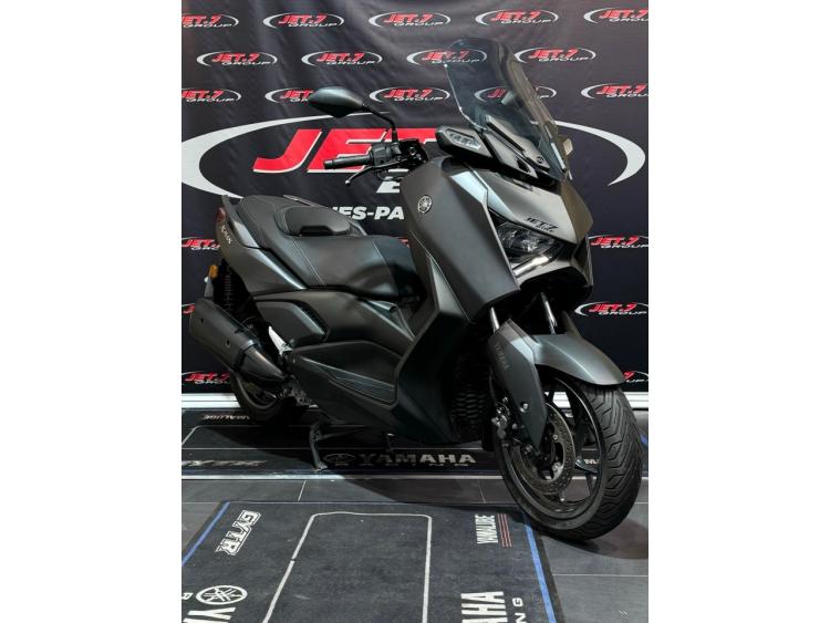 YAMAHA XMAX 300